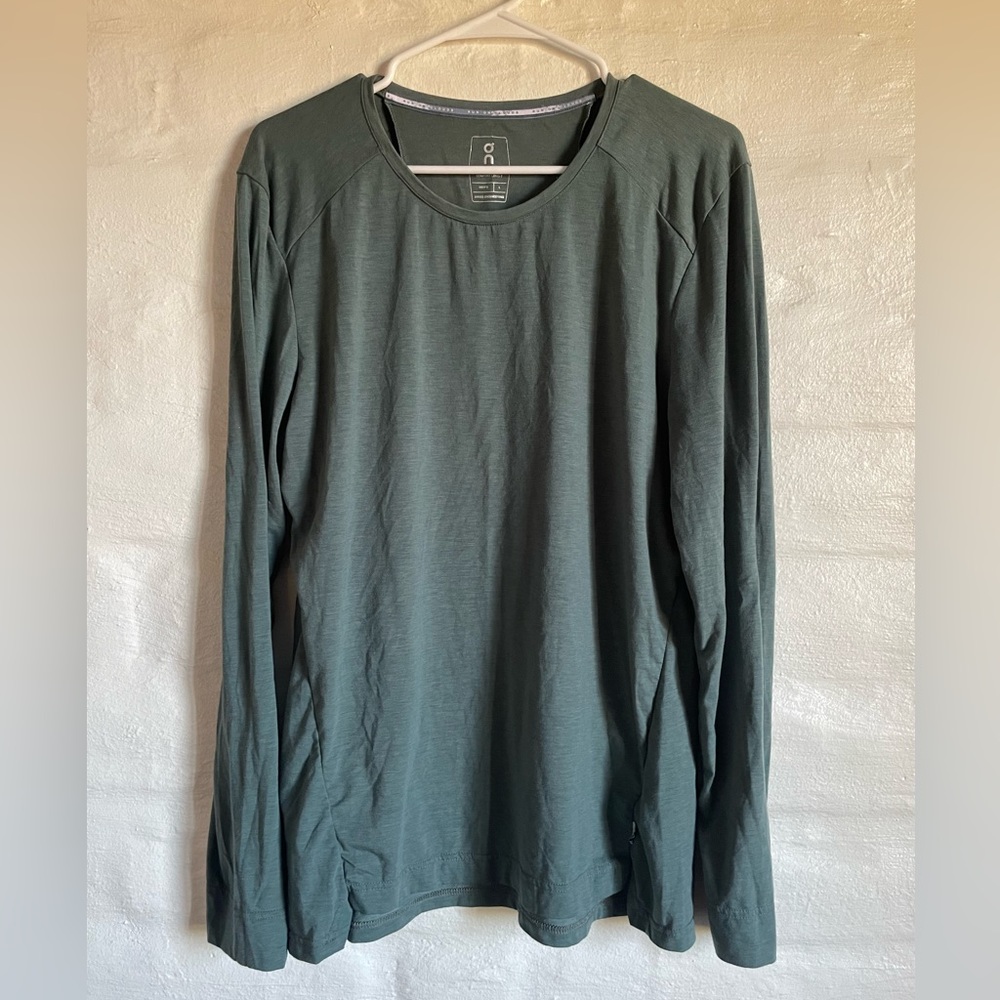 On Running Performance Long-T, Size Large, Green - image 2